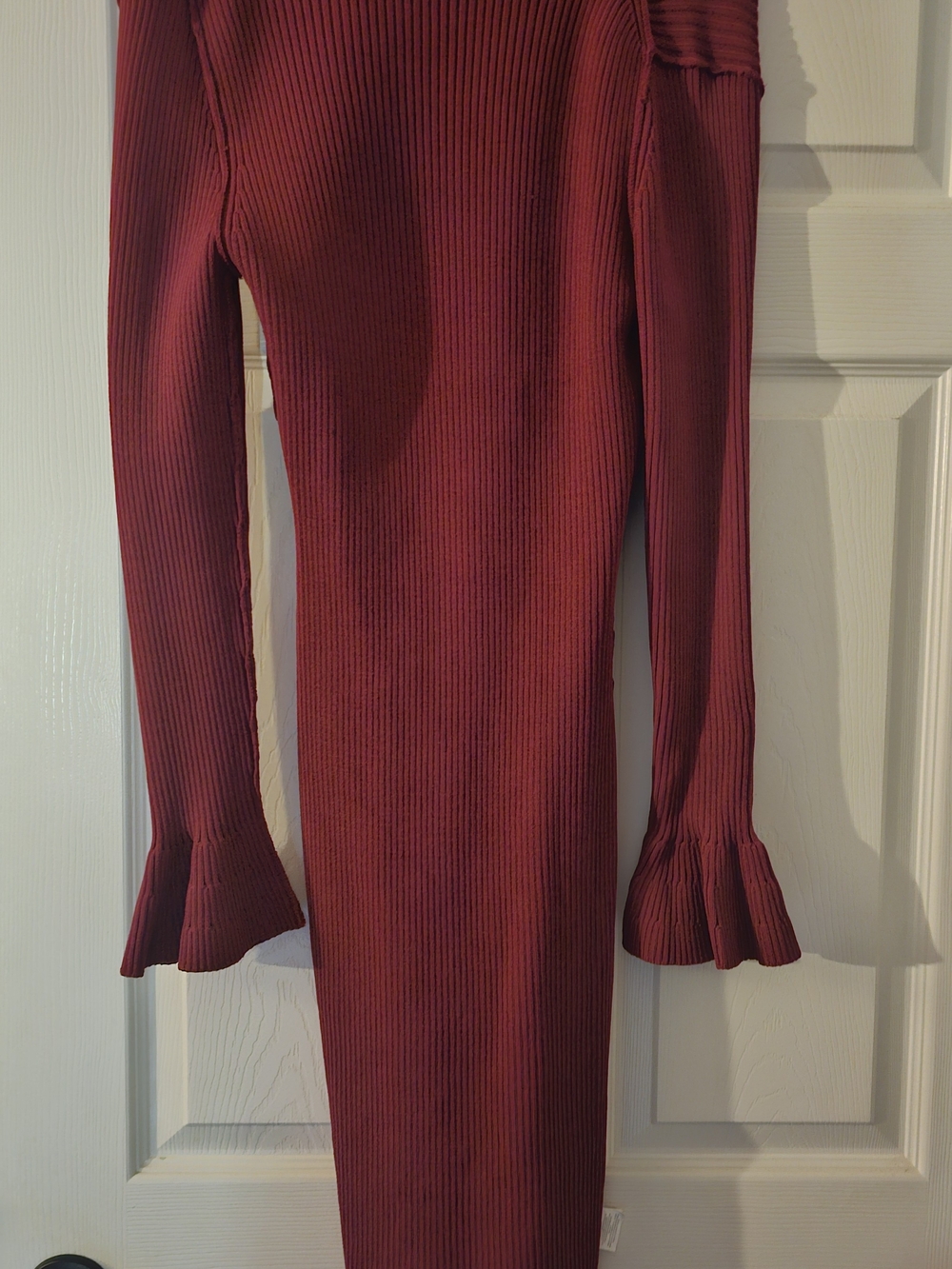 🍒 🍒 🍒 ♥️ ♥️ Michael Kors Ribbed Lace-Up Long Sleeve Dress in Burgundy - Picture 3 of 8